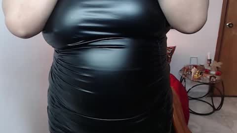 Snapshot of lunasxxcandy chatting on 02/12/25, 06:40 kata online show from 02/12/25, 06:40