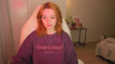 Snapshot of lunatale chatting on 03/13/26, 06:47 Kate online show from 03/13/26, 06:47