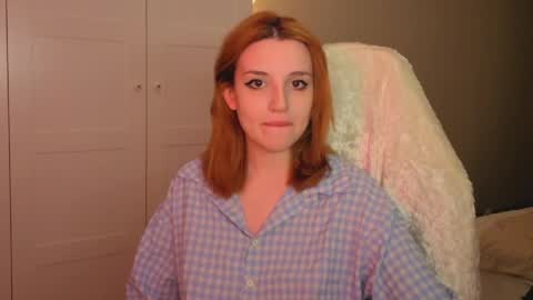 Snapshot of lunatale chatting on 03/18/26, 05:16 Kate online show from 03/18/26, 05:16