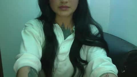 Luna online show from 02/11/25, 12:06