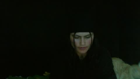 Luna online show from 05/20/26, 06:58