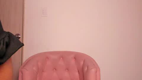 Snapshot of lunavegaa_ chatting on 05/25/26, 09:21 Luna online show from 05/25/26, 09:21