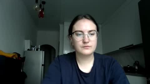 lunavelvet3 online show from 11/17/25, 09:48