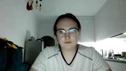 lunavelvet3 online show from 12/16/25, 03:06