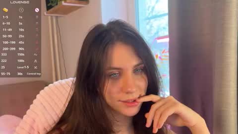 Snapshot of lunawho chatting on 03/02/26, 07:15 Luna online show from 03/02/26, 07:15