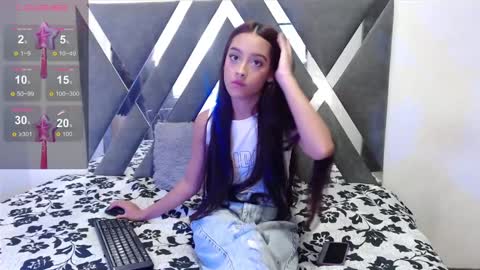 Luna online show from 12/30/24, 04:51