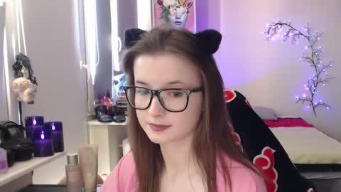 LunaXcherry online show from 05/02/26, 11:37