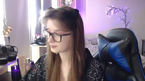 LunaXcherry online show from 05/10/26, 11:04