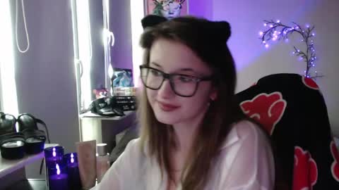 LunaXcherry online show from 05/17/26, 11:06