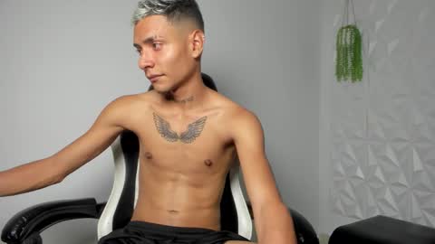 Snapshot of lunay_bigcock420 chatting on 03/08/26, 03:21 lunay_bigcock420 online show from 03/08/26, 03:21