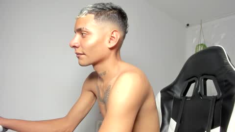 Snapshot of lunay_bigcock420 chatting on 03/18/26, 02:04 lunay_bigcock420 online show from 03/18/26, 02:04