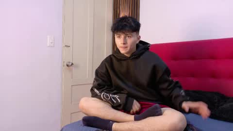 Snapshot of lunaydream chatting on 05/05/26, 11:18 lunaydream online show from 05/05/26, 11:18