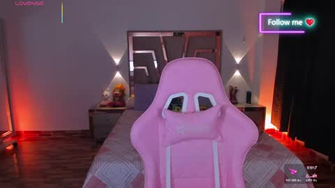 LUNA ROSE online show from 04/28/26, 04:06