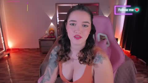 LUNA ROSE online show from 05/14/26, 02:46