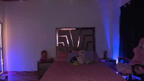 Snapshot of lunna_roosee chatting on 06/17/26, 12:24 LUNA ROSE online show from 06/17/26, 12:24