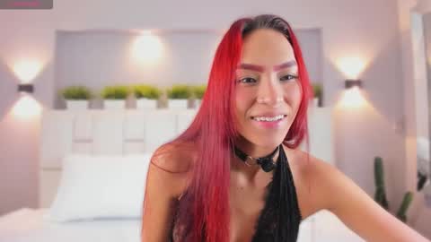 L U N N A online show from 02/07/26, 04:16