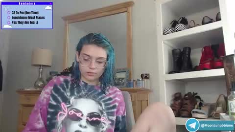 Snapshot of lunobbione chatting on 03/27/26, 04:18 Lunobbione online show from 03/27/26, 04:18