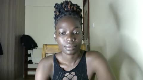 Snapshot of luo_queen chatting on 05/04/26, 08:21 luo_queen online show from 05/04/26, 08:21