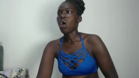 Snapshot of luo_queen chatting on 05/08/26, 08:41 luo_queen online show from 05/08/26, 08:41