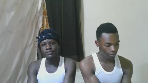 luoislove online show from 11/28/25, 05:54