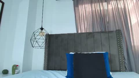 Lupita online show from 06/10/26, 04:50