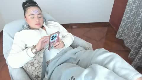 Snapshot of luscious86 chatting on 04/01/26, 01:41 PAULINA online show from 04/01/26, 01:41