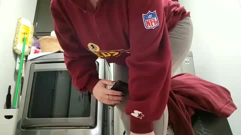 Snapshot of lusciouslibra82 chatting on 12/14/24, 10:56 .Clarissa. Follow me on Instagram miss buns online show from 12/14/24, 10:56