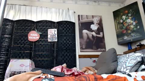 Snapshot of lusciouslibra82 chatting on 09/08/25, 11:59 .Clarissa. Follow me on Instagram miss buns online show from 09/08/25, 11:59