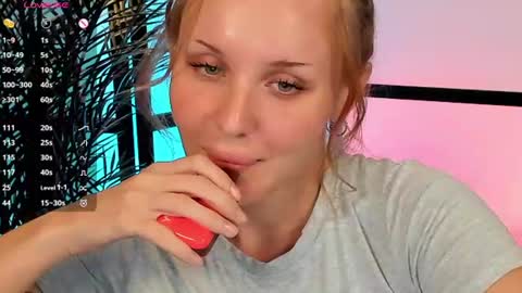 Snapshot of lushcherry chatting on 07/18/26, 05:33 your sweet Liana online show from 07/18/26, 05:33