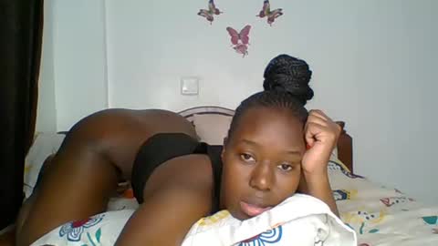 Snapshot of lushlola254 chatting on 10/16/25, 12:55 lushlola254 online show from 10/16/25, 12:55