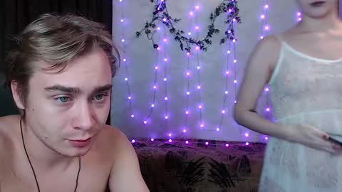 Snapshot of lust444money chatting on 11/04/25, 12:43 lust444money online show from 11/04/25, 12:43