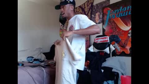 LUST online show from 12/23/24, 07:30