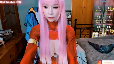 Asami online show from 10/19/25, 06:52