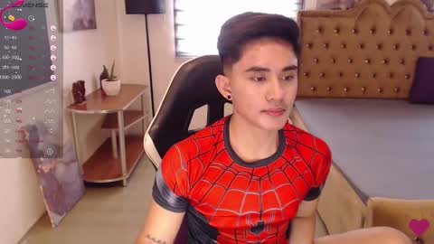 Snapshot of lustdesirex19 chatting on 01/25/25, 05:40 David online show from 01/25/25, 05:40