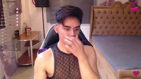 Snapshot of lustdesirex19 chatting on 02/16/25, 09:04 David online show from 02/16/25, 09:04