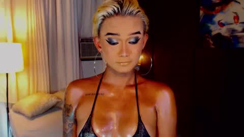 Snapshot of lustfulltrans chatting on 06/26/26, 03:05 AdriannaFowks online show from 06/26/26, 03:05