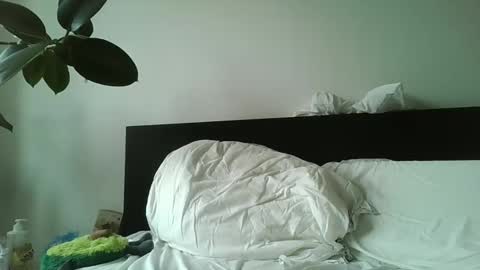 Snapshot of lustlnbalancevh chatting on 11/10/25, 09:19 lustlnbalancevh online show from 11/10/25, 09:19