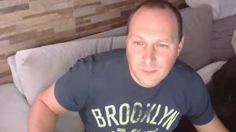 Snapshot of lustonfan chatting on 05/01/26, 02:38 lustonfan online show from 05/01/26, 02:38