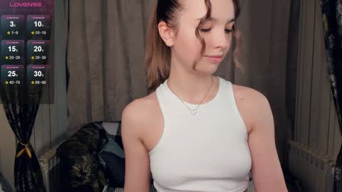 Isabel online show from 01/25/25, 01:21