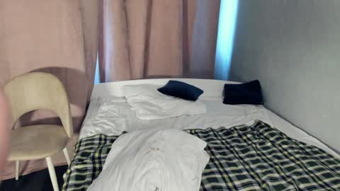 Isabel online show from 02/08/25, 10:29