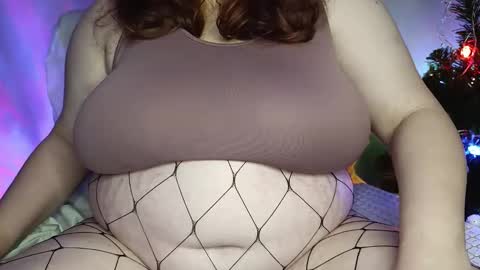 Snapshot of lustymuse chatting on 12/18/25, 01:55 Lustymuse online show from 12/18/25, 01:55