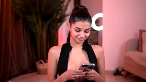 Snapshot of luvcaprice chatting on 12/18/25, 09:26 Caprice online show from 12/18/25, 09:26