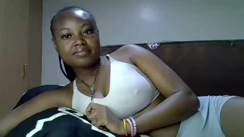 Snapshot of luvly_ebonny chatting on 09/13/25, 12:54 Tracy online show from 09/13/25, 12:54