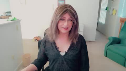 Britney online show from 03/08/26, 07:17