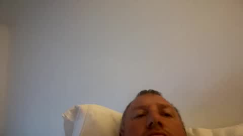 Snapshot of luvtobenude21 chatting on 06/11/26, 11:19 Joe and Sarah online show from 06/11/26, 11:19