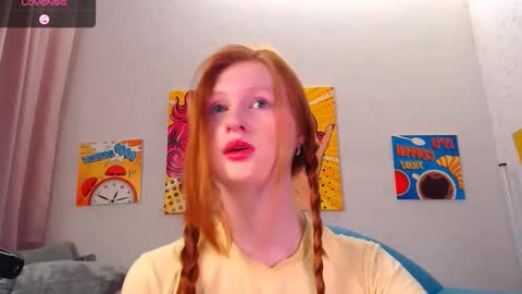 Snapshot of lux_angel chatting on 10/27/25, 11:52 lux_angel online show from 10/27/25, 11:52