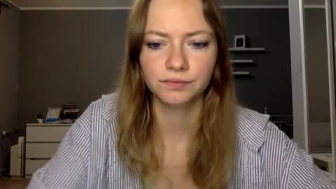 Snapshot of lux_millie chatting on 01/15/26, 10:02 Millie online show from 01/15/26, 10:02