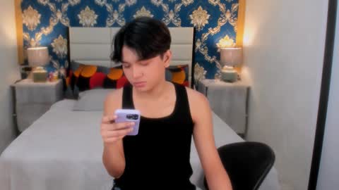 queen lux online show from 03/04/25, 02:06