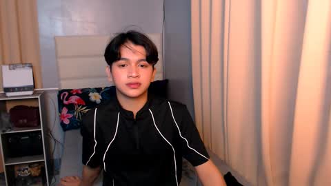 queen lux online show from 03/11/25, 06:08