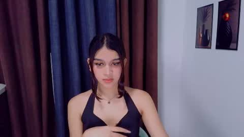 Snapshot of lux_white chatting on 08/05/26, 08:28 queen lux online show from 08/05/26, 08:28